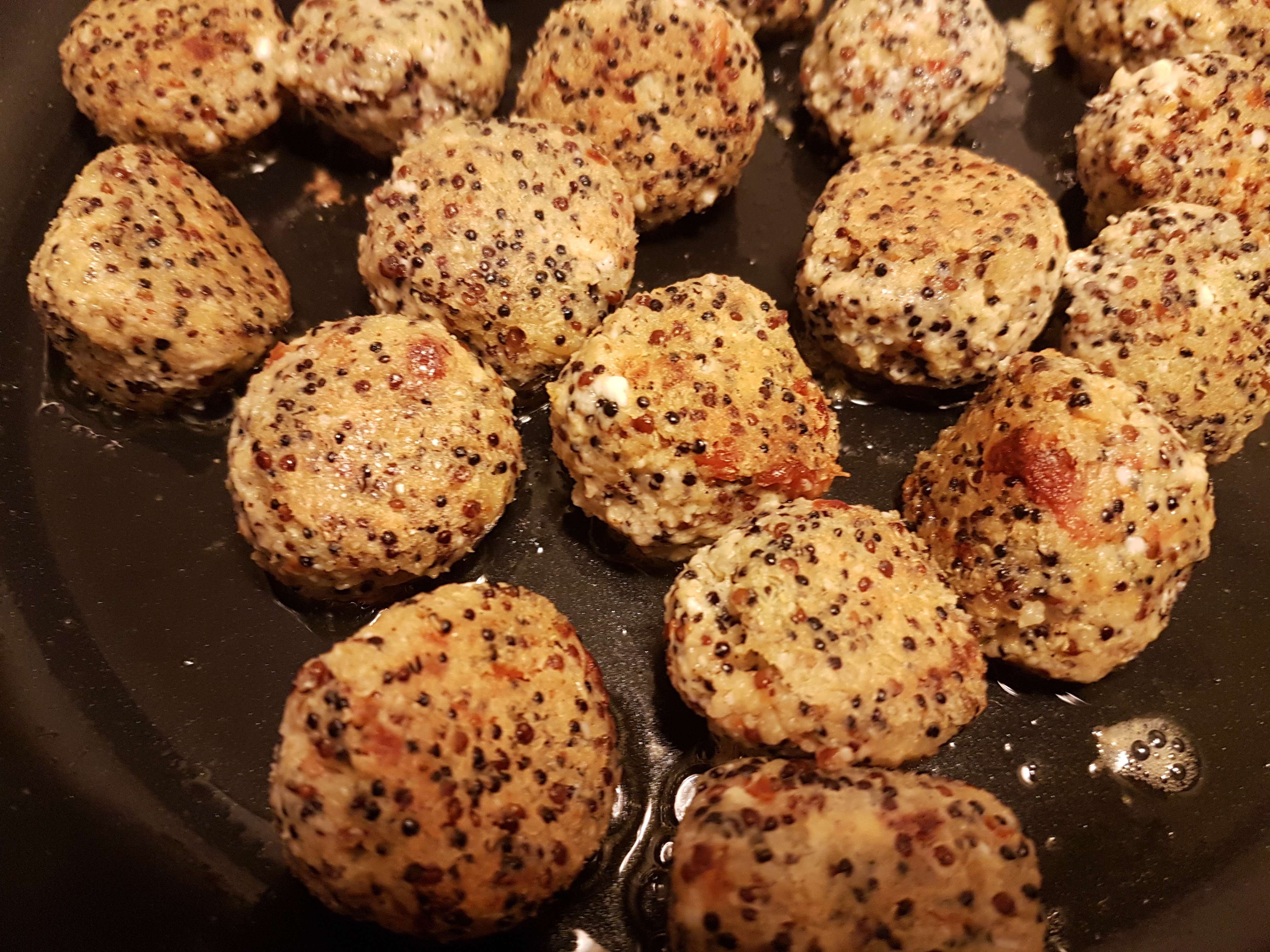 Vegetariska köttbullar med quinoa